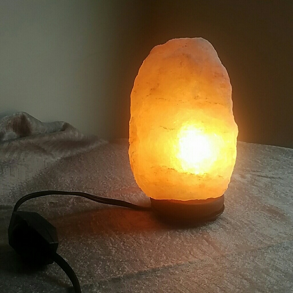 Himalayan salt lamp
